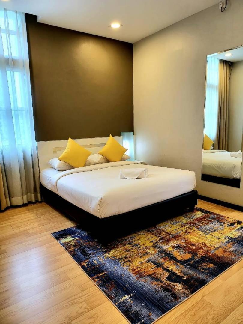 Lovita Hotel Куантан Экстерьер фото