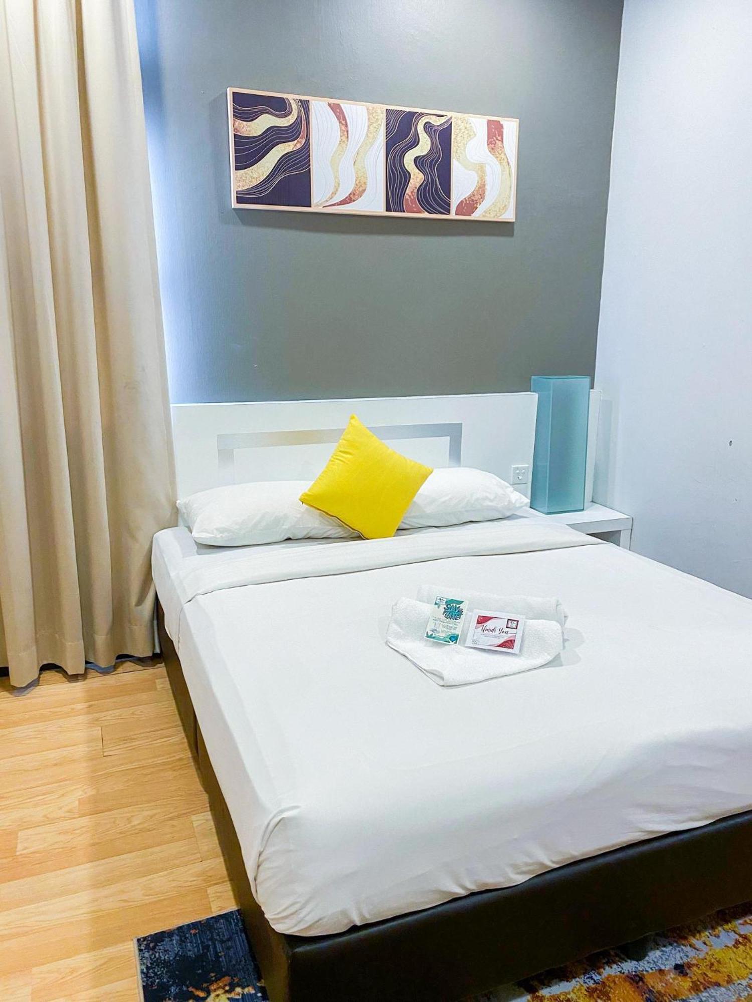 Lovita Hotel Куантан Экстерьер фото